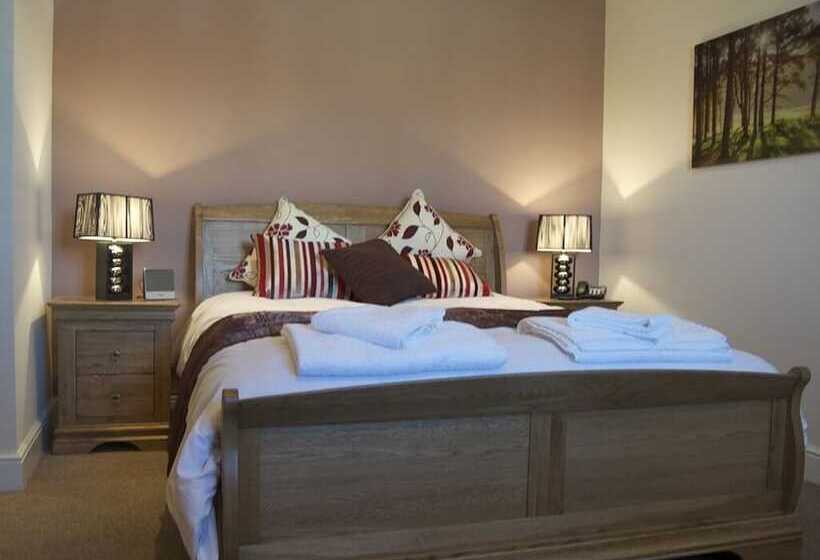 酒店 The Walnut Tree Inn