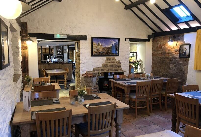 호텔 The White Hart