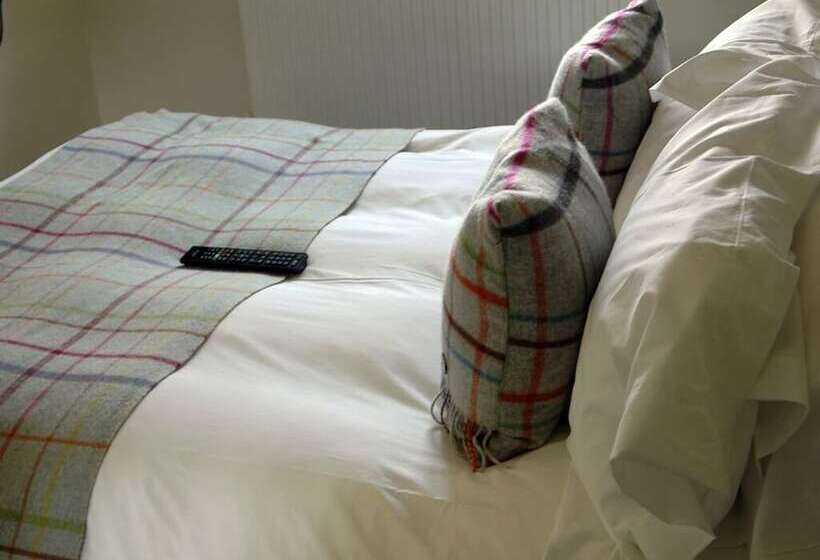 Отель The White Horse Inn