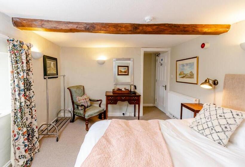 Отель The White Horse Inn