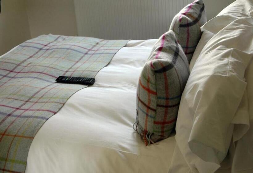 Отель The White Horse Inn