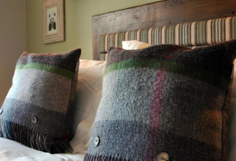 Отель The White Horse Inn