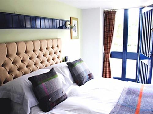 Отель The White Horse Inn