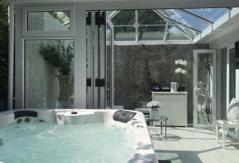 호텔 Who D A Thought It