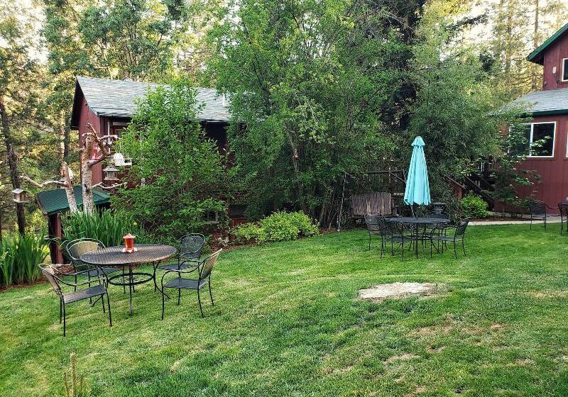 호텔 Yosemite Riverside Inn