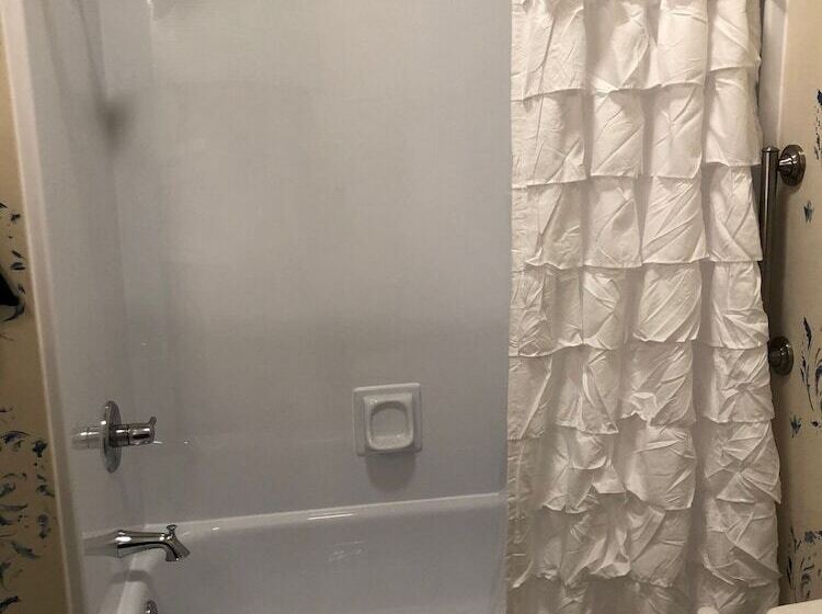 Hoyt House Luxury Bed & Breakfast