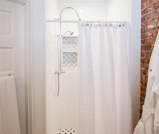 Hoyt House Luxury Bed & Breakfast