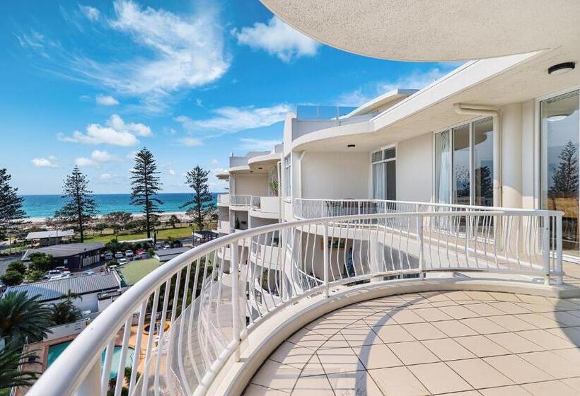 Kirra Beach Apartments