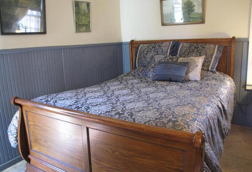 Main Street Bed & Breakfast Established In 1810