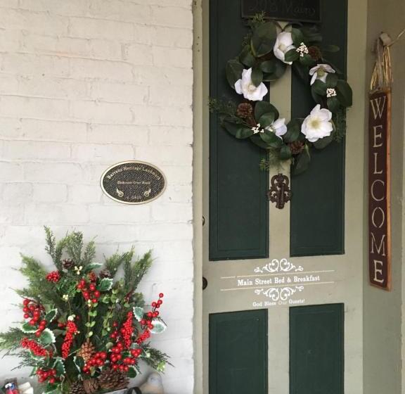 Main Street Bed & Breakfast Established In 1810