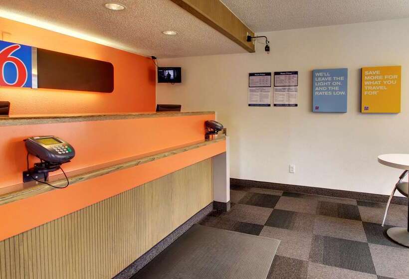 Motel 6 Cedar Rapids, Ia