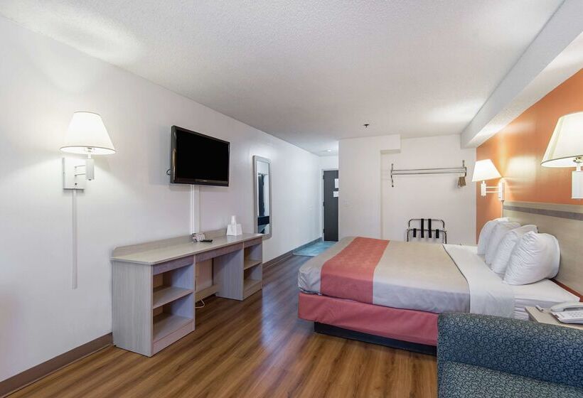 Motel 6 Lawrence, Ks