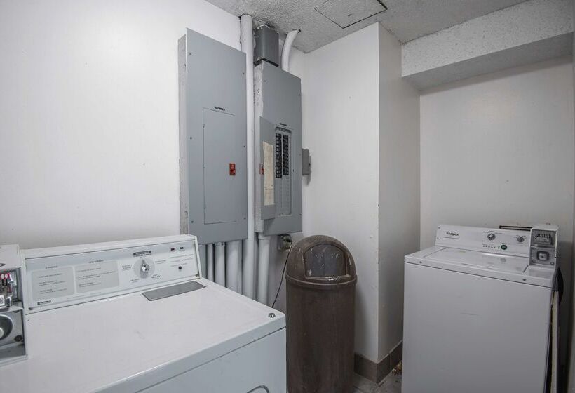 Motel 6 Lawrence, Ks