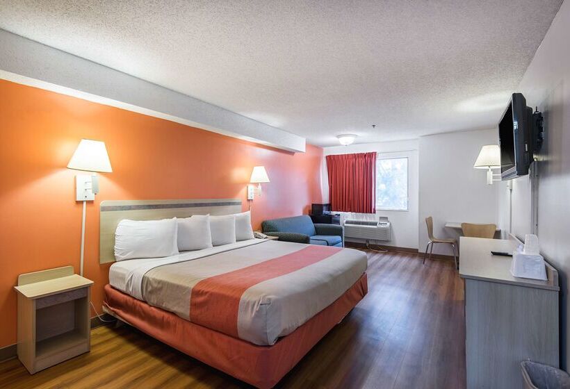 Motel 6 Lawrence, Ks