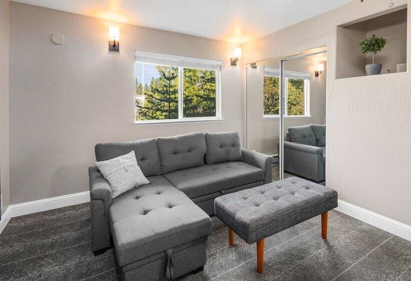 فندق على الطريق The Inn At Boatworks, Lake Tahoe