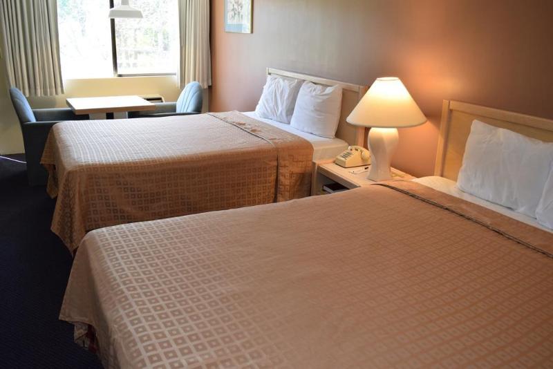 فندق على الطريق Valley Oaks Inn Woodland