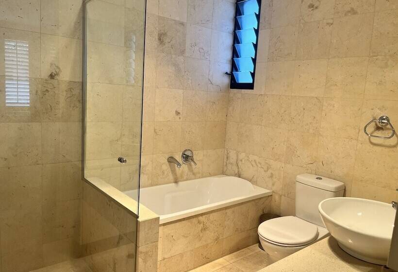 Noosa Village River Resort