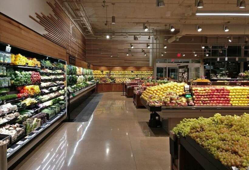 Oxley Court Serviced Apartments