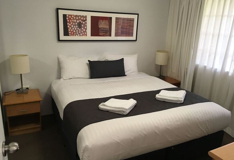 Oxley Court Serviced Apartments