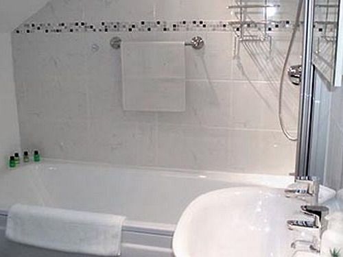 Pandy Isaf Country House B&b