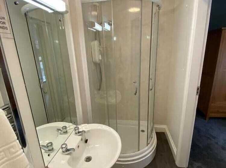 ペンション Ambleside Central