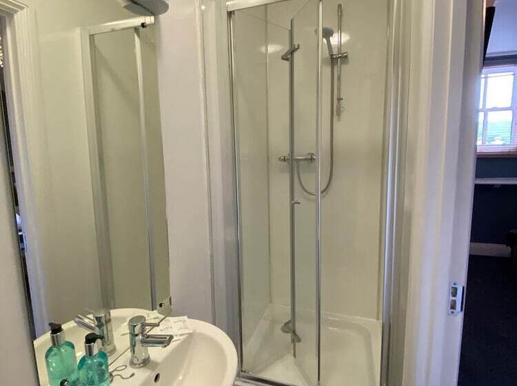 ペンション Ambleside Central