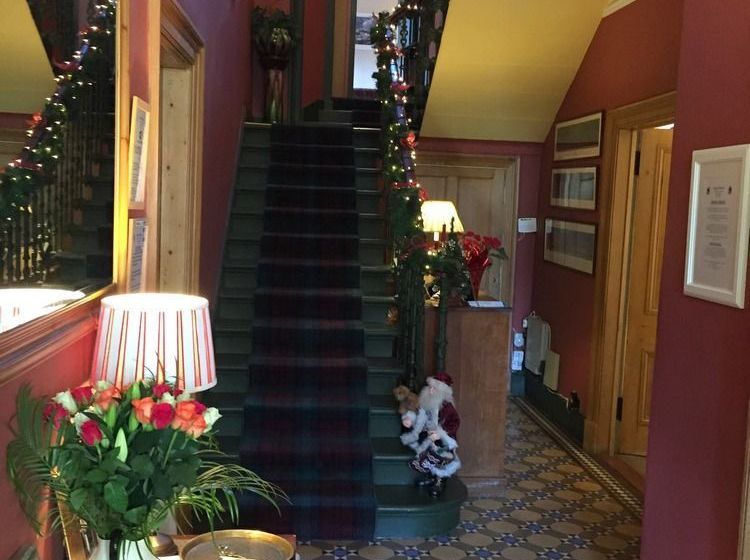 Пансион Appin House