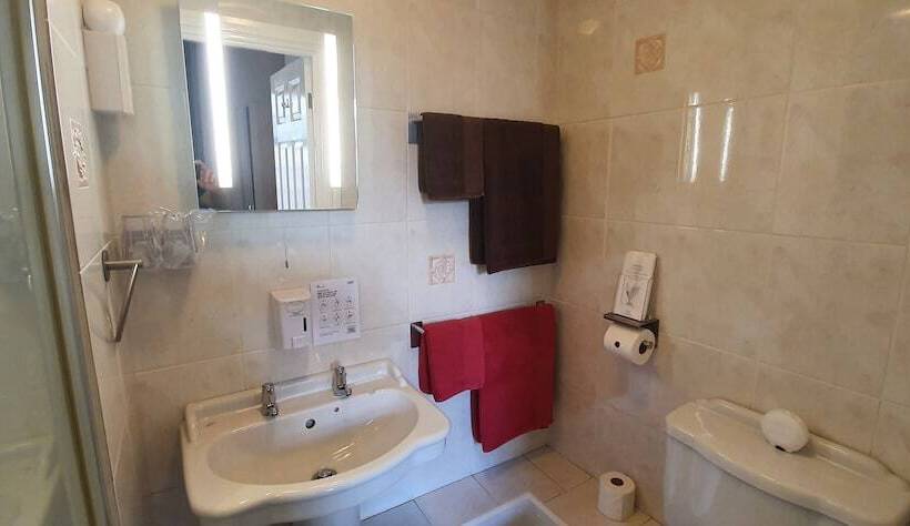 פנסיון Beechwood Guest House