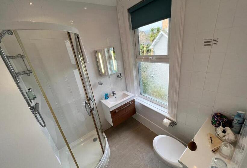 膳宿费 Birkdale Guest House