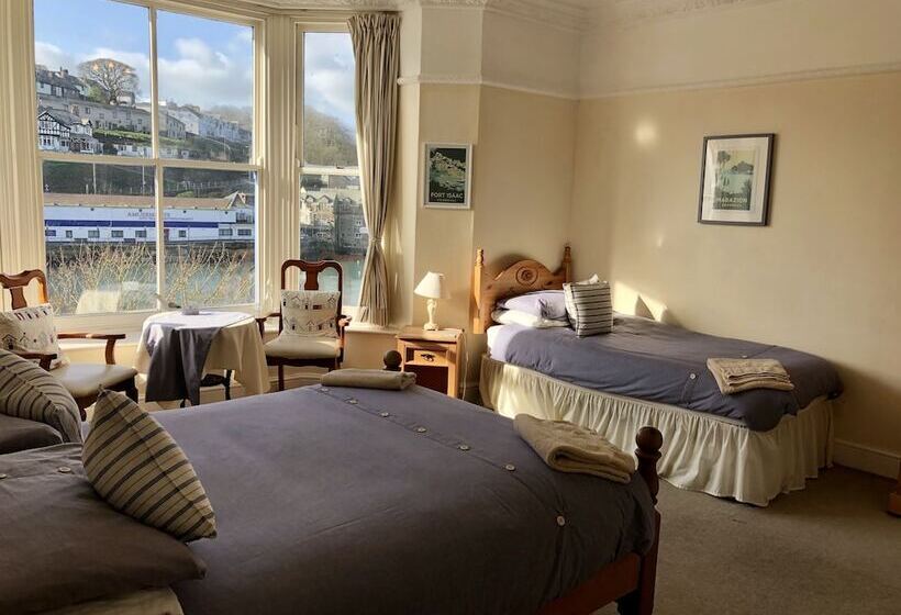 بنسيون Bridgeside Guest House