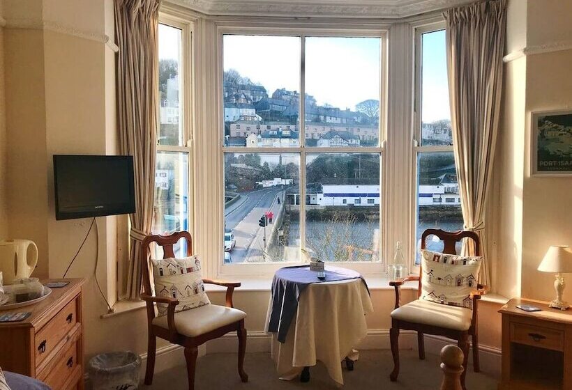 بنسيون Bridgeside Guest House