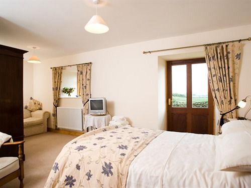 Пансион Carr Edge Farm