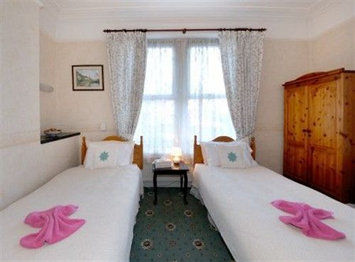 بنسيون Cherry Grove Guest House