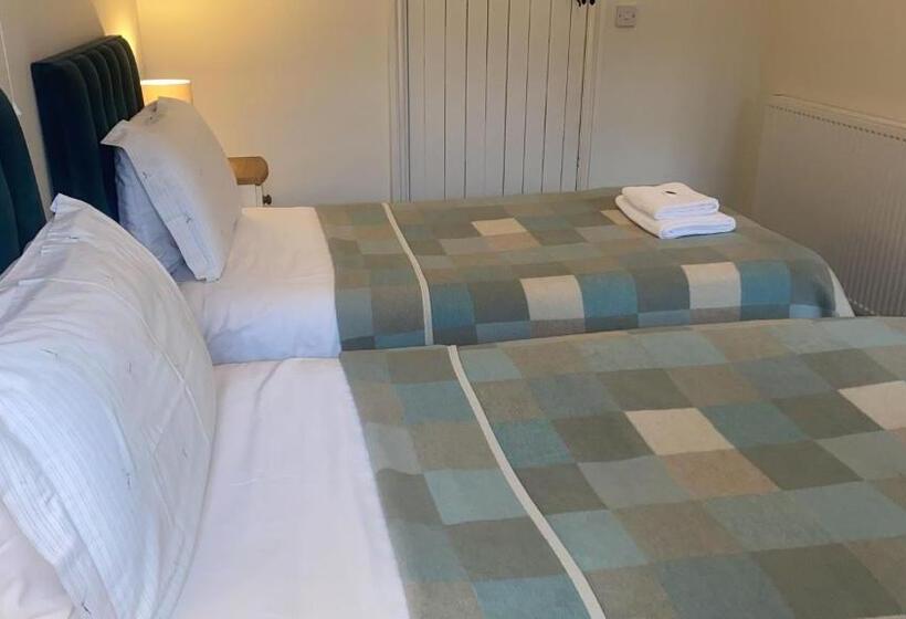 膳宿费 Church Farm Accommodation