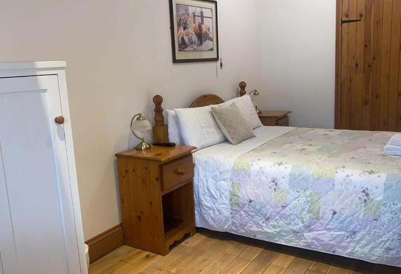 膳宿费 Church Farm Accommodation