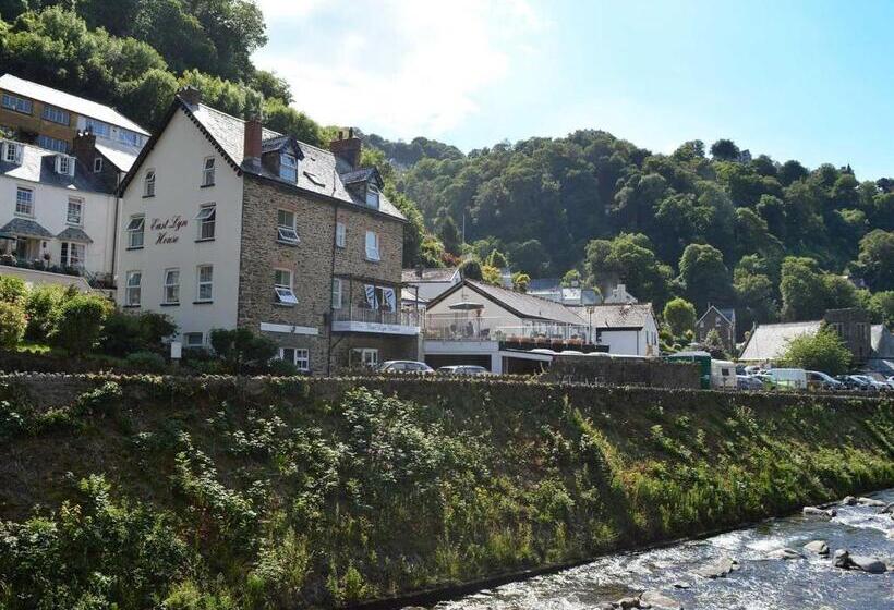 ペンション East Lyn House