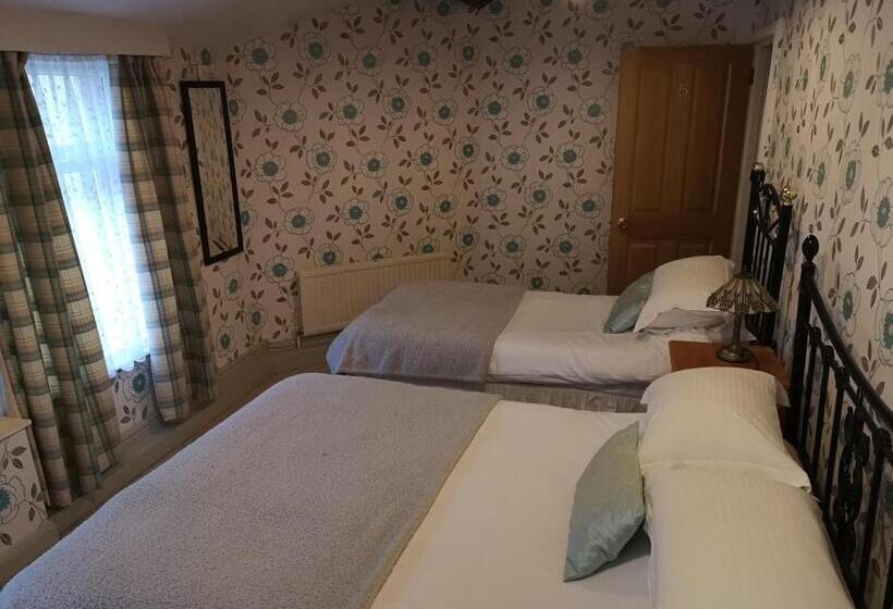 ペンション East Mount House