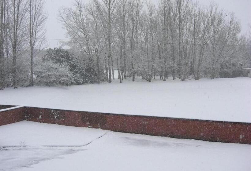 ペンション Hamilton House