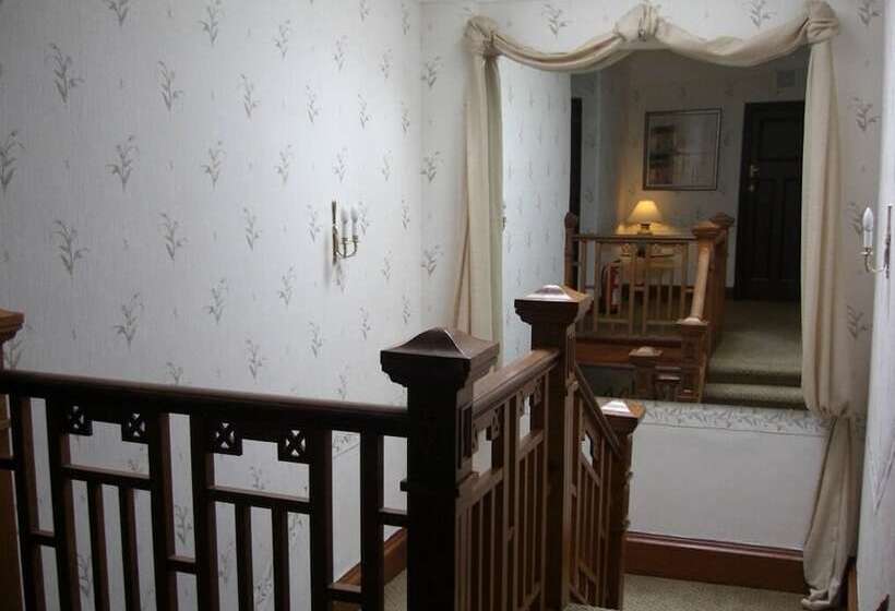 ペンション Hamilton House