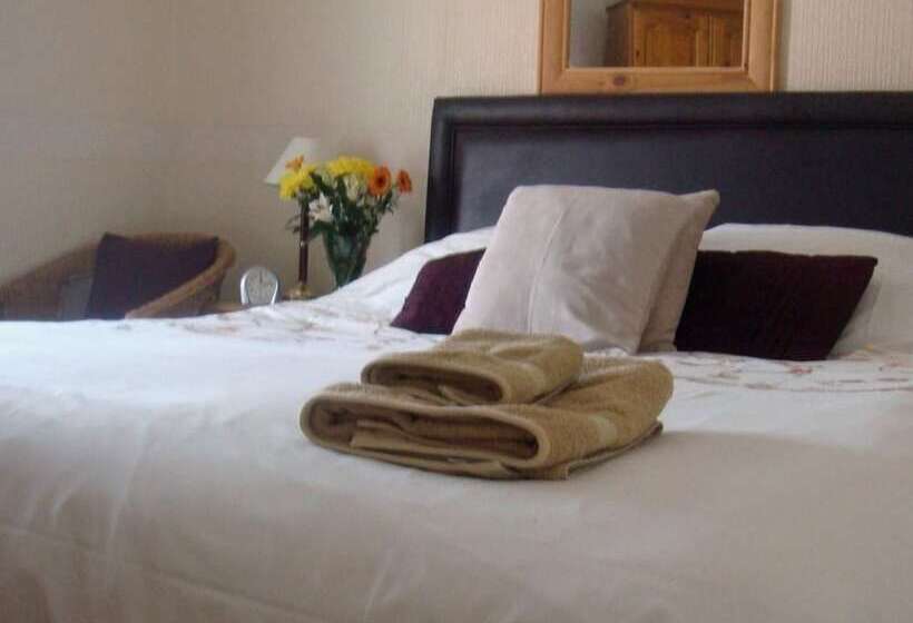 بنسيون Harlequin Guest House With Parking