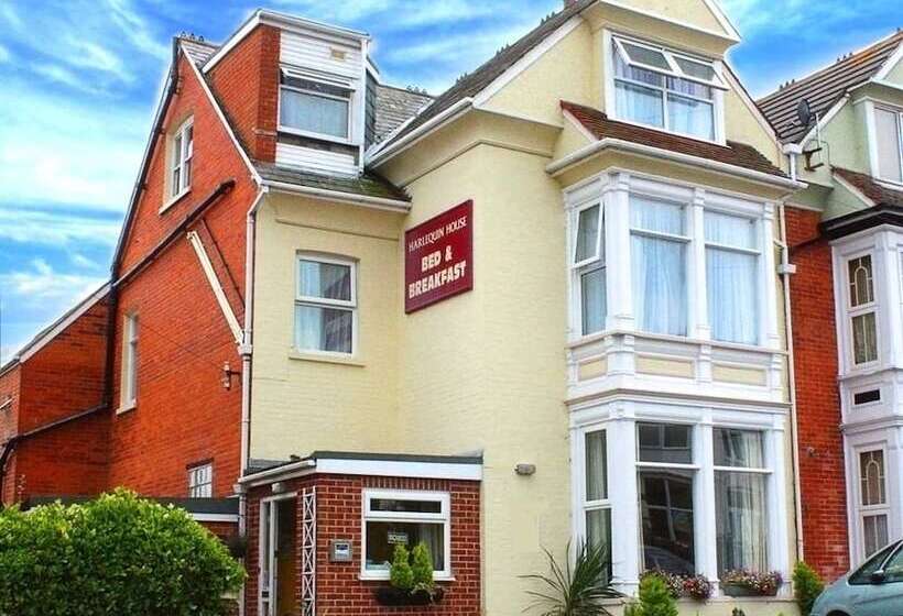 بنسيون Harlequin Guest House With Parking