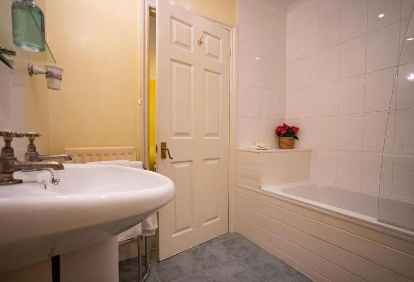 פנסיון Homelands Guest House