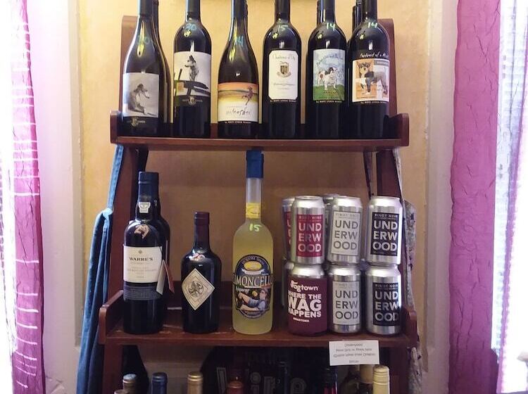 بنسيون Inn Port D Vino