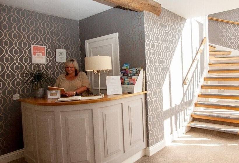 펜션 Leeming Wells