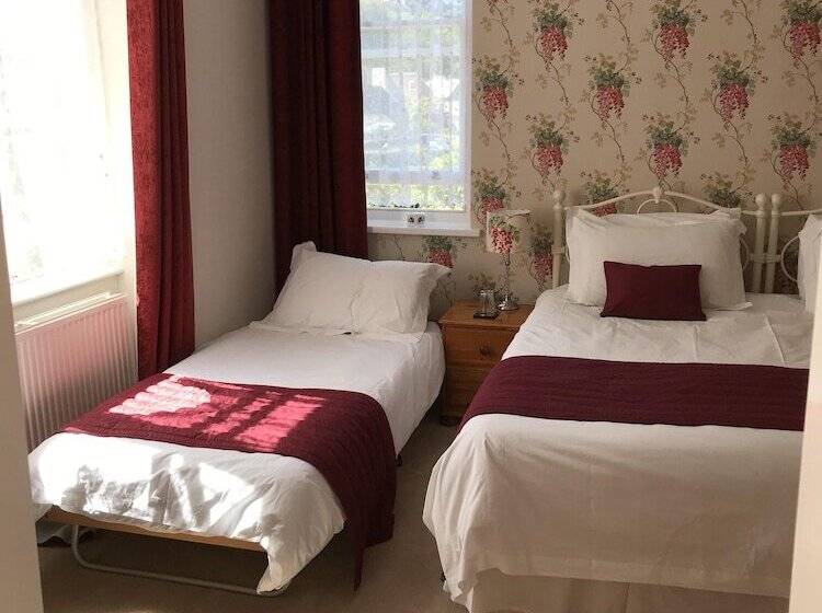 ペンション Lorna Doone House