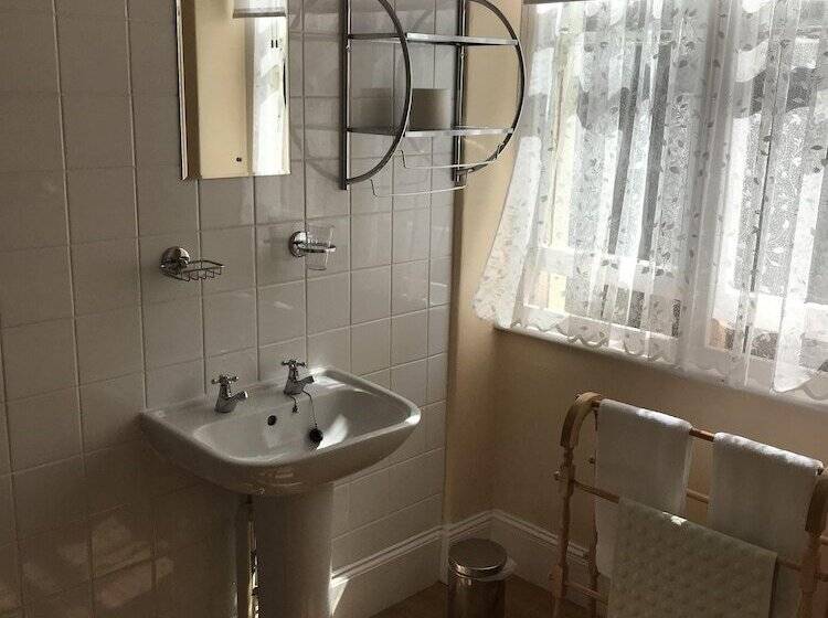 ペンション Lorna Doone House