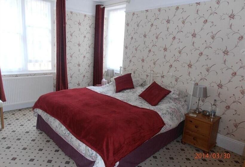 ペンション Lorna Doone House