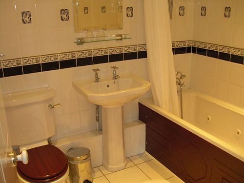 膳宿费 Meadowcroft