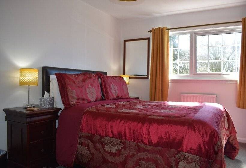 بنسيون Moorlands