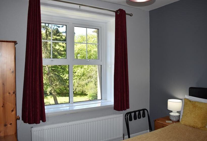 بنسيون Moorlands